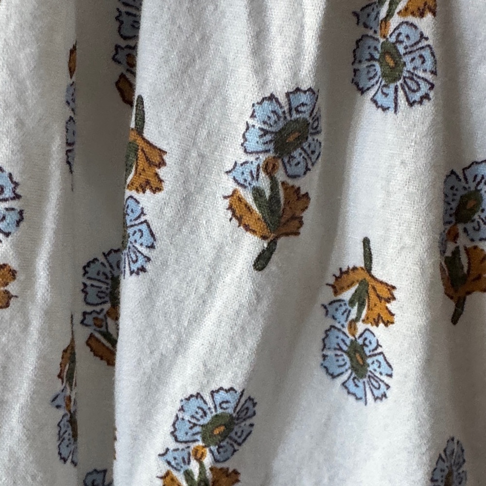 Solitaire White and Gold flowered Midi layered Skirt Size M - Picture 4 of 5